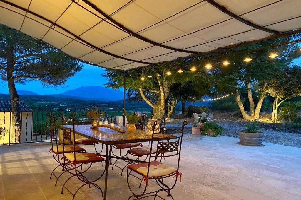 Le Clos Des Pins, Vue Mont Ventoux Roaix Экстерьер фото